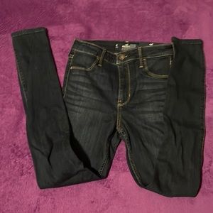 Ripped Hollister Jean legging jeans